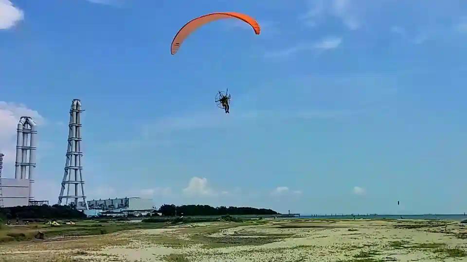 三重県川越町にある高松海岸でフライトした時の1枚です。