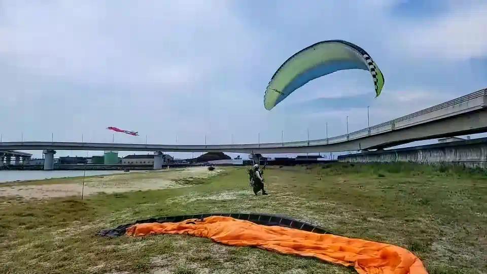 三重県川越町にある高松海岸でフライトした時の1枚です。